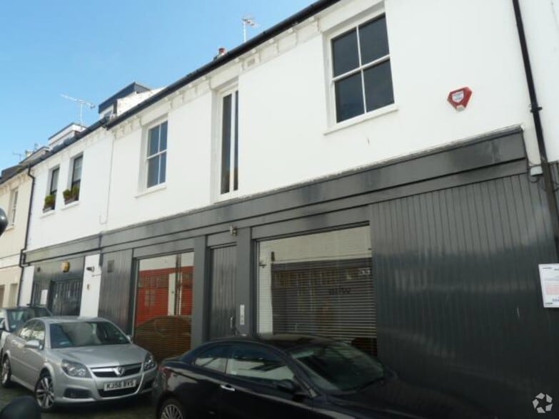 16 Wilbury Grove, Hove for sale - Primary Photo - Image 1 of 1