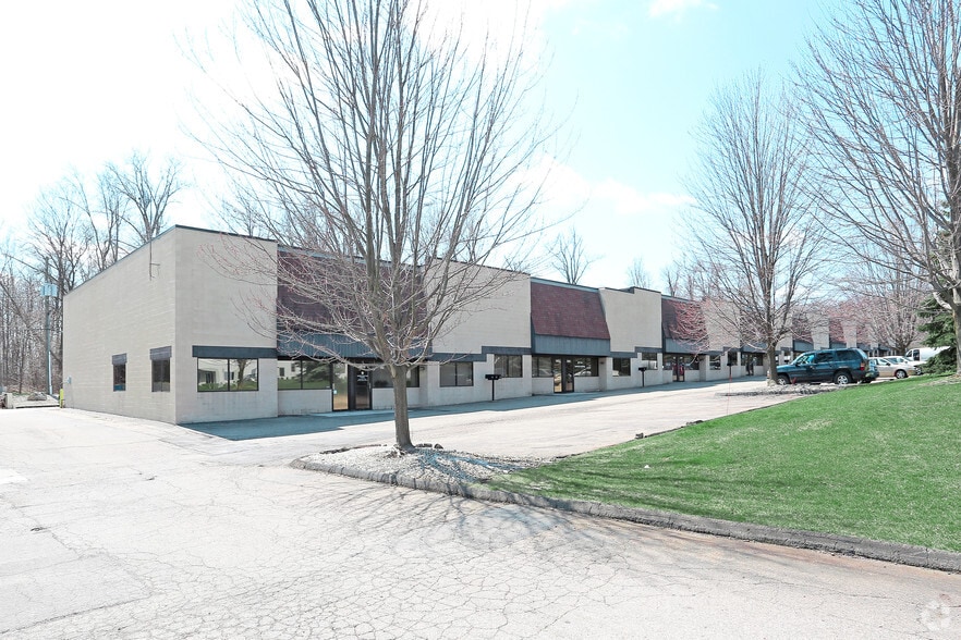 47529-47669 Avante Dr, Wixom, MI for lease - Building Photo - Image 2 of 5
