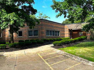 More details for 1540 Corporate Woods Pky, Uniontown, OH - Office for Sale