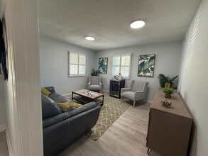 213 Surfside Dr, Surfside Beach, SC for lease Interior Photo- Image 2 of 5