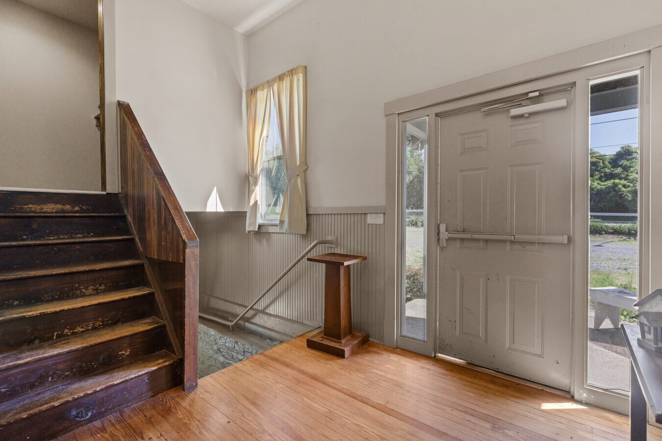 2802 Conway Wallrose Rd, Baden, PA 15005