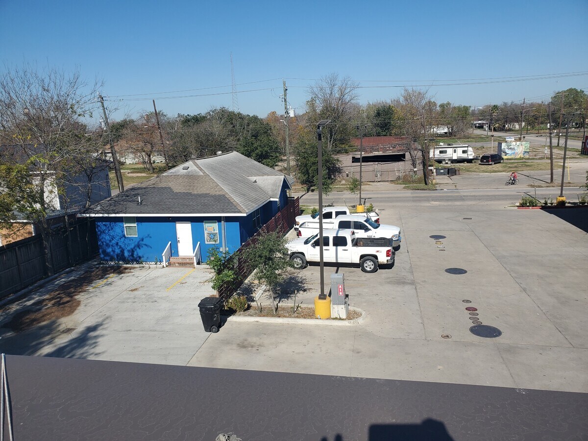 2708 Quitman St, Houston, TX 77026