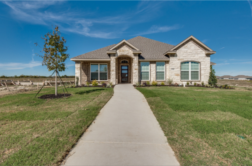 3317 Saint James, Lancaster, TX for sale - Building Photo - Image 2 of 6