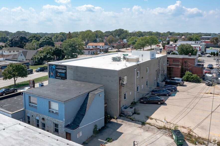 6114 W Capitol Dr, Milwaukee, WI 53216 OfficeMedical for Lease