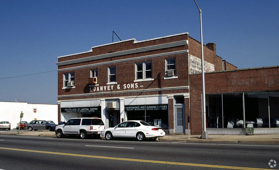 210218 Front St, Hempstead, NY 11550