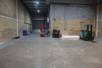 10 Station Rd, Reading for lease Interior Photo- Image 2 of 5