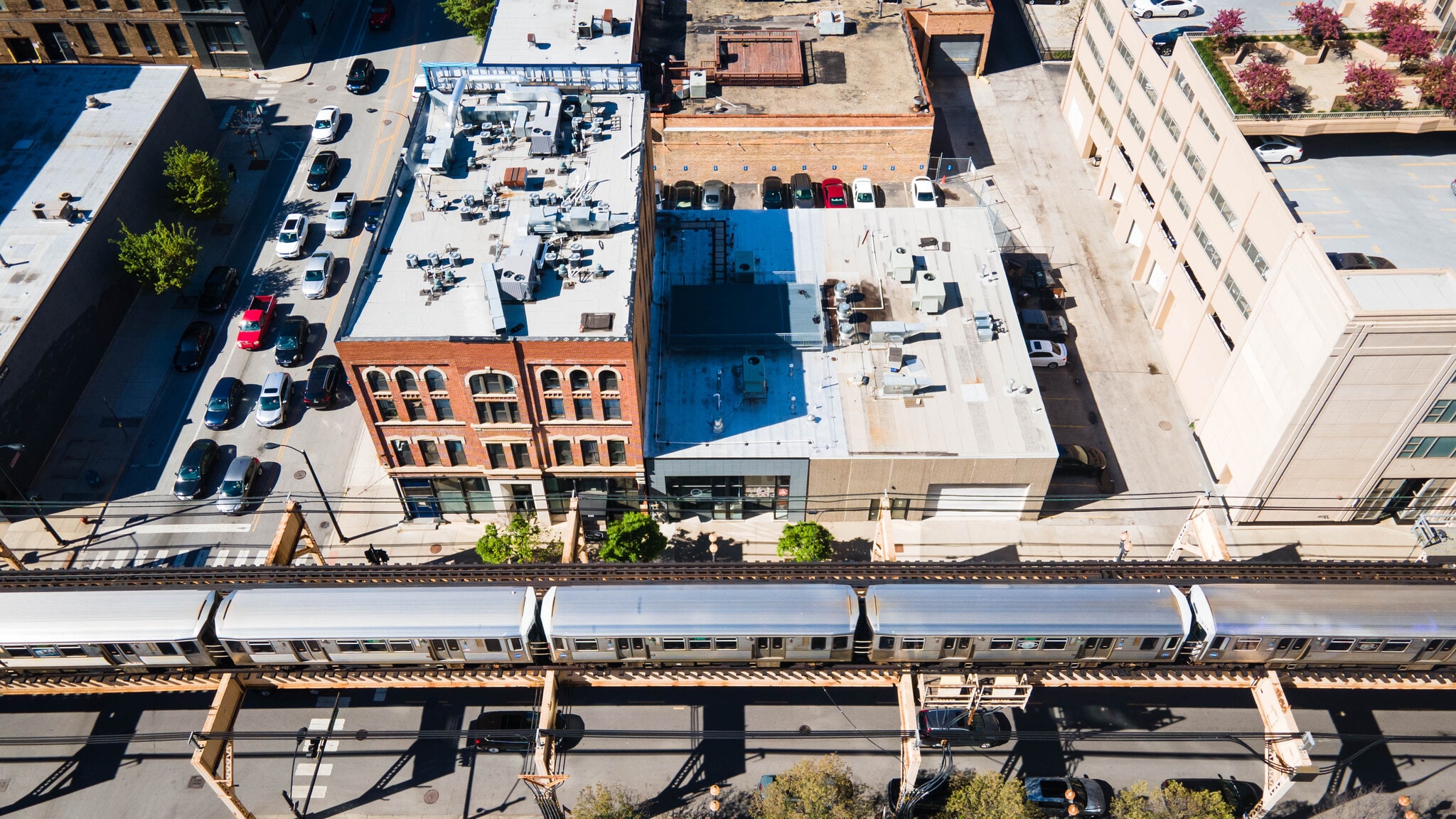 630 W Lake St, Chicago, IL for lease Aerial- Image 1 of 4