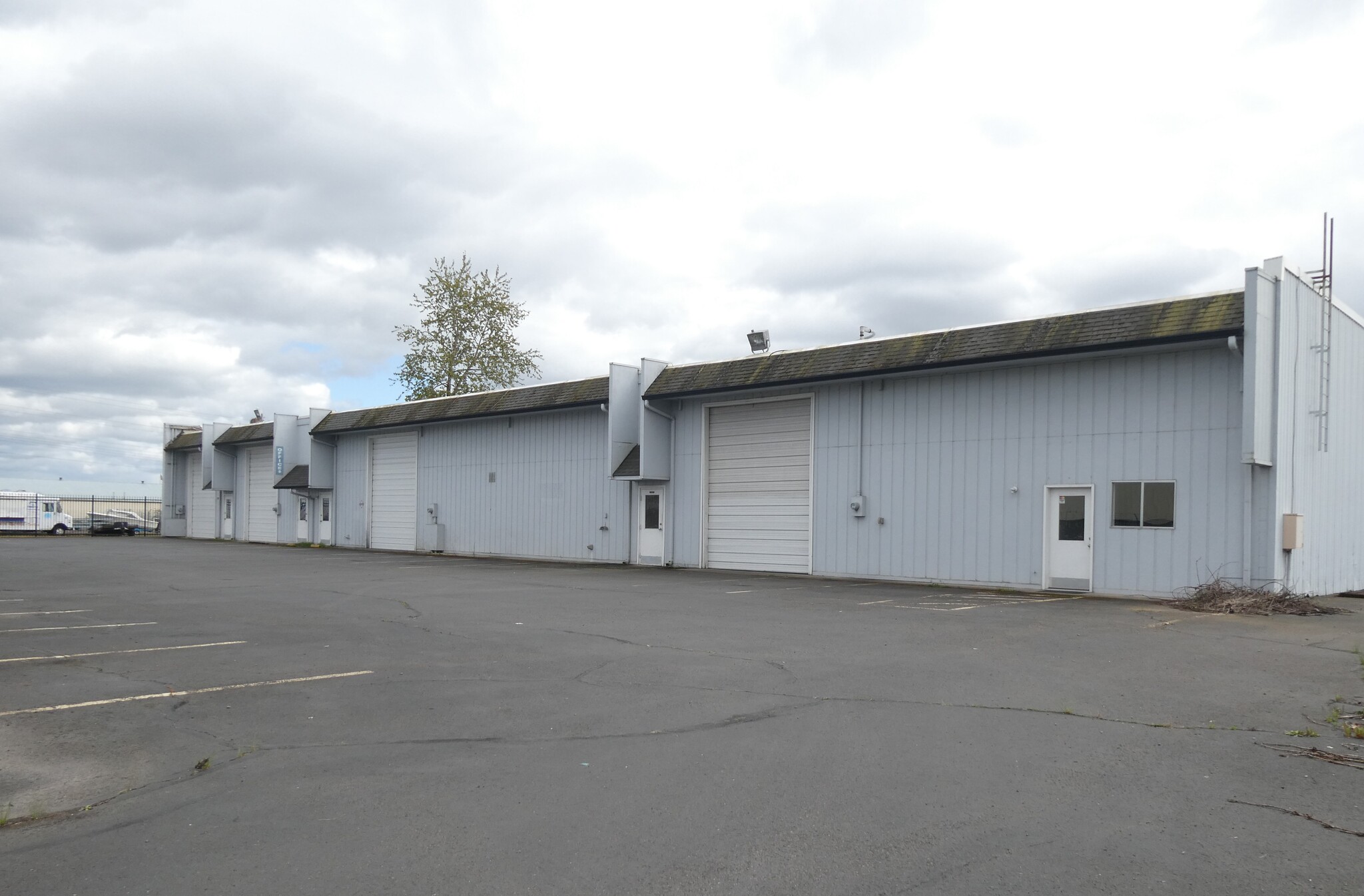 4290 W 11th Ave, Eugene, OR for lease Building Photo- Image 1 of 12