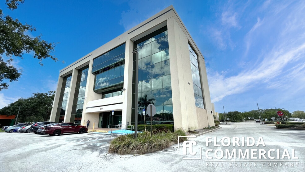 900-904 E Prima Vista Blvd, Port Saint Lucie, FL for lease - Building Photo - Image 1 of 15