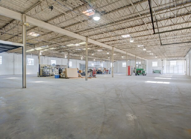 6400-6500 N Broadway, saint louis, MO for sale - Interior Photo - Image 2 of 4