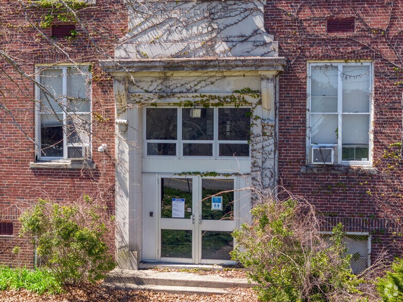 1125 S Main St, Attleboro, MA for sale - Building Photo - Image 3 of 6
