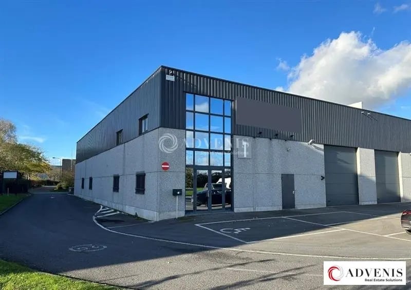 Industrial in Roncq for lease - Building Photo - Image 1 of 8