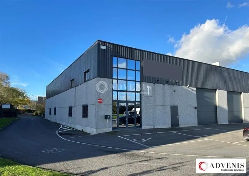 Industrial in Roncq for lease Building Photo- Image 1 of 9