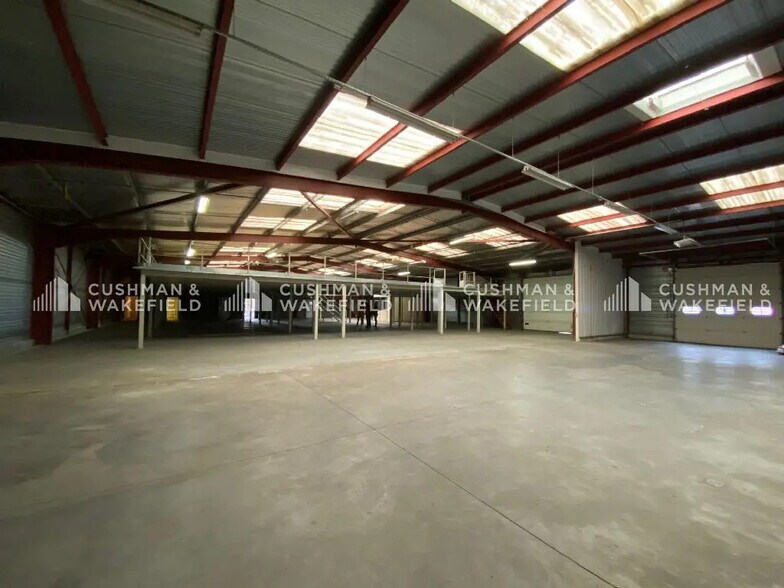 Flex in GEISPOLSHEIM for lease - Interior Photo - Image 1 of 9