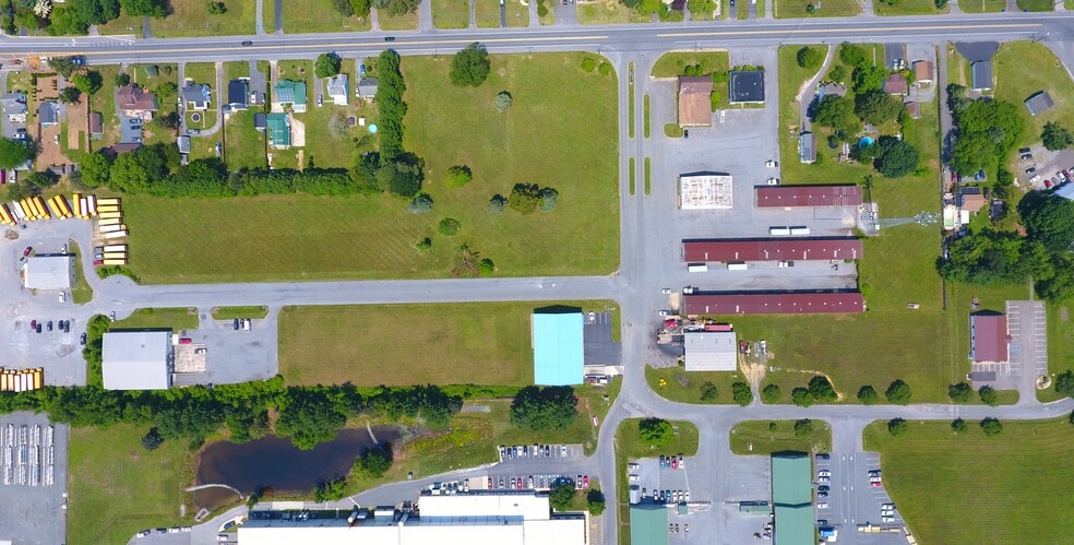 Vepco Park portfolio of 24 properties for sale on LoopNet.com - Building Photo - Image 2 of 7