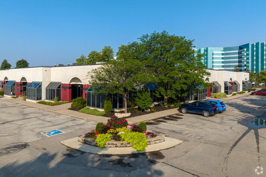 5160 Explorer Dr, Mississauga, ON for lease - Primary Photo - Image 1 of 3