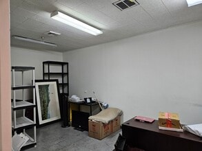 3000 W 6th St, Los Angeles, CA for lease Interior Photo- Image 1 of 3