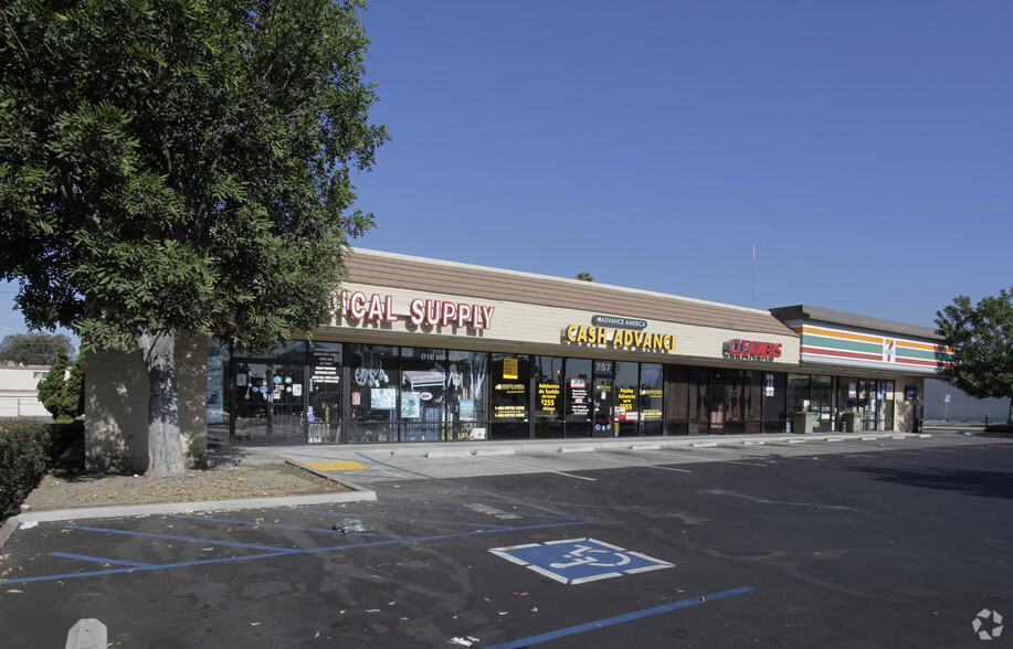 755-763 N Euclid St, Anaheim, CA for lease - Building Photo - Image 2 of 2