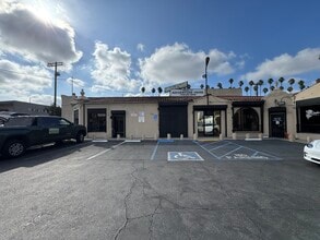 5501-5511 S Vermont Ave, Los Angeles, CA for lease Building Photo- Image 2 of 13