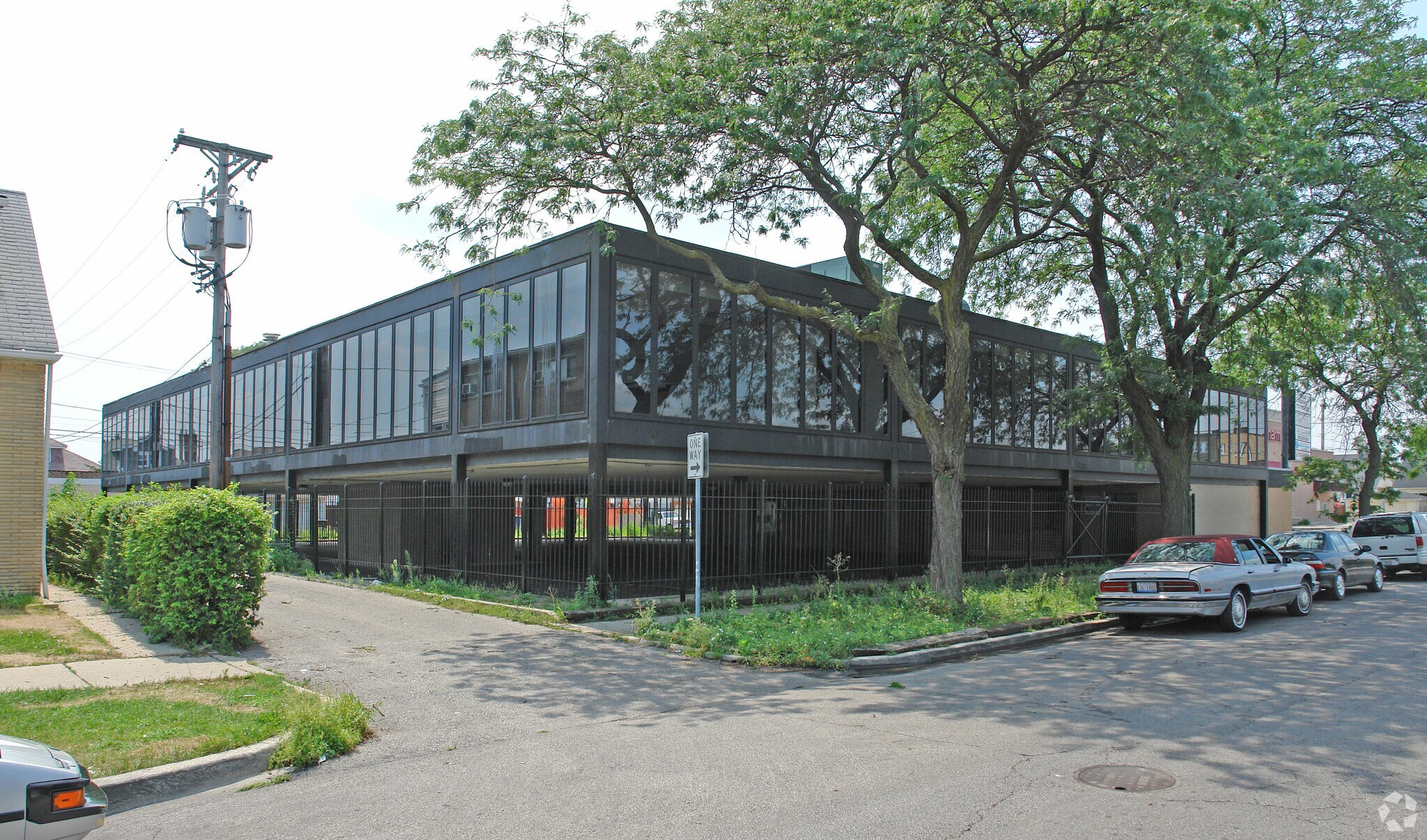 2715 N Central Ave, Chicago, IL for lease Building Photo- Image 1 of 23