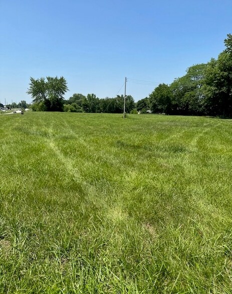 S Peculiar Dr, Peculiar, MO for sale - Primary Photo - Image 1 of 1