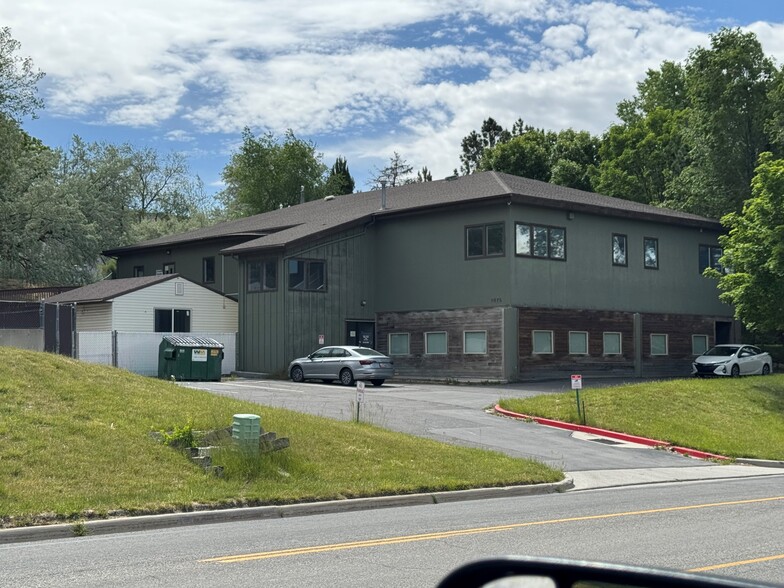 9075 S Riverside Dr, Sandy, UT for sale - Building Photo - Image 1 of 14