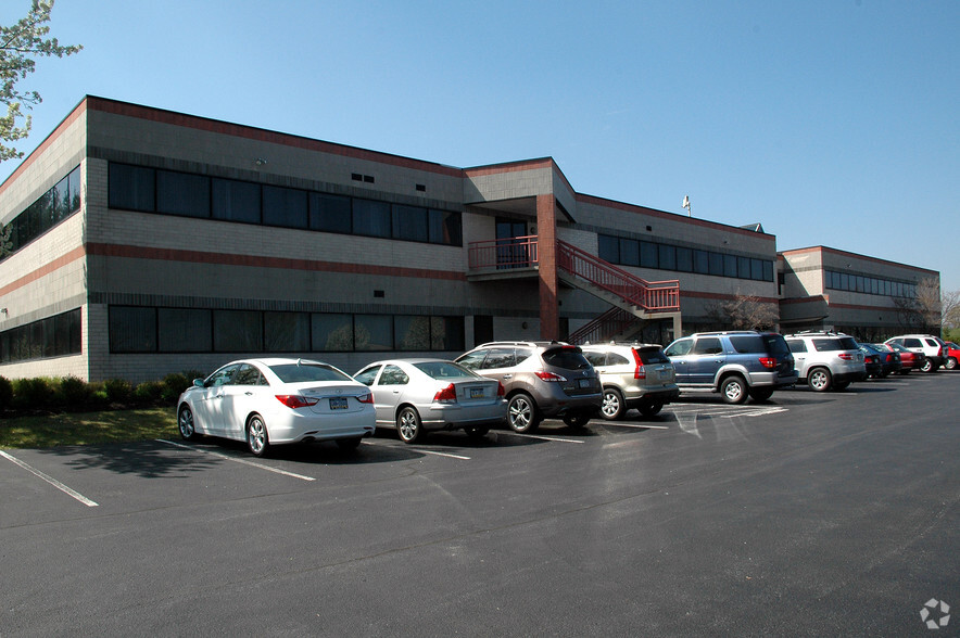 4700 Union Deposit Rd, Harrisburg, PA for lease - Building Photo - Image 2 of 21