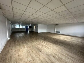Flex in Vitry-sur-Seine for lease Interior Photo- Image 2 of 4