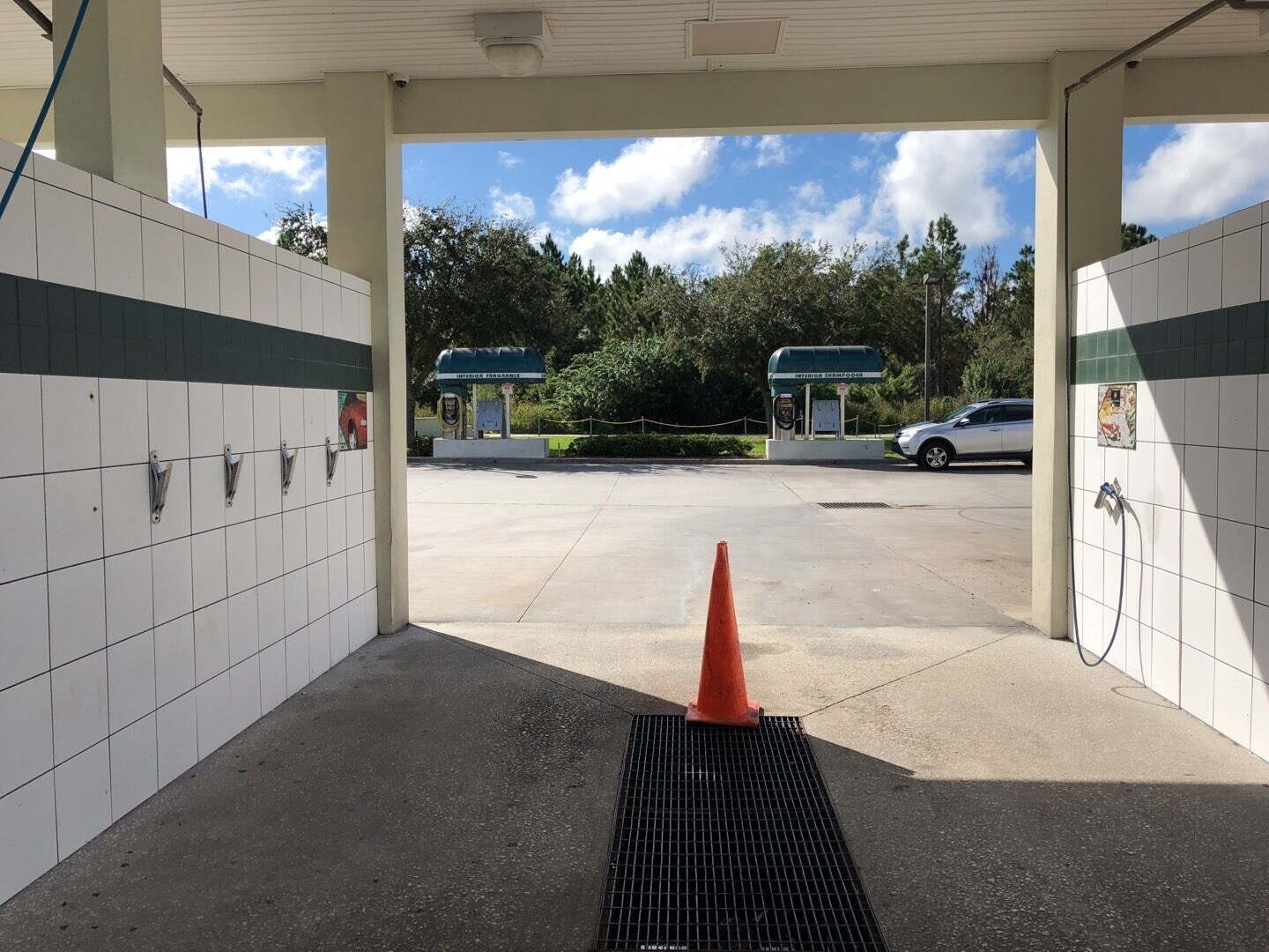 100 Wetherbee Rd, Orlando, FL 32824 South Chase Car Wash