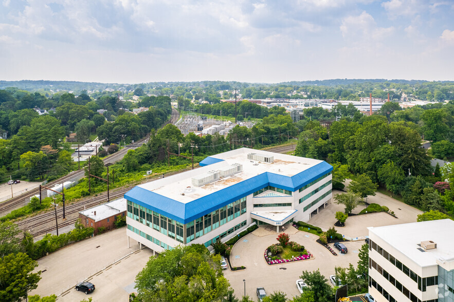 101 West Ave, Jenkintown, PA for sale - Aerial - Image 1 of 8