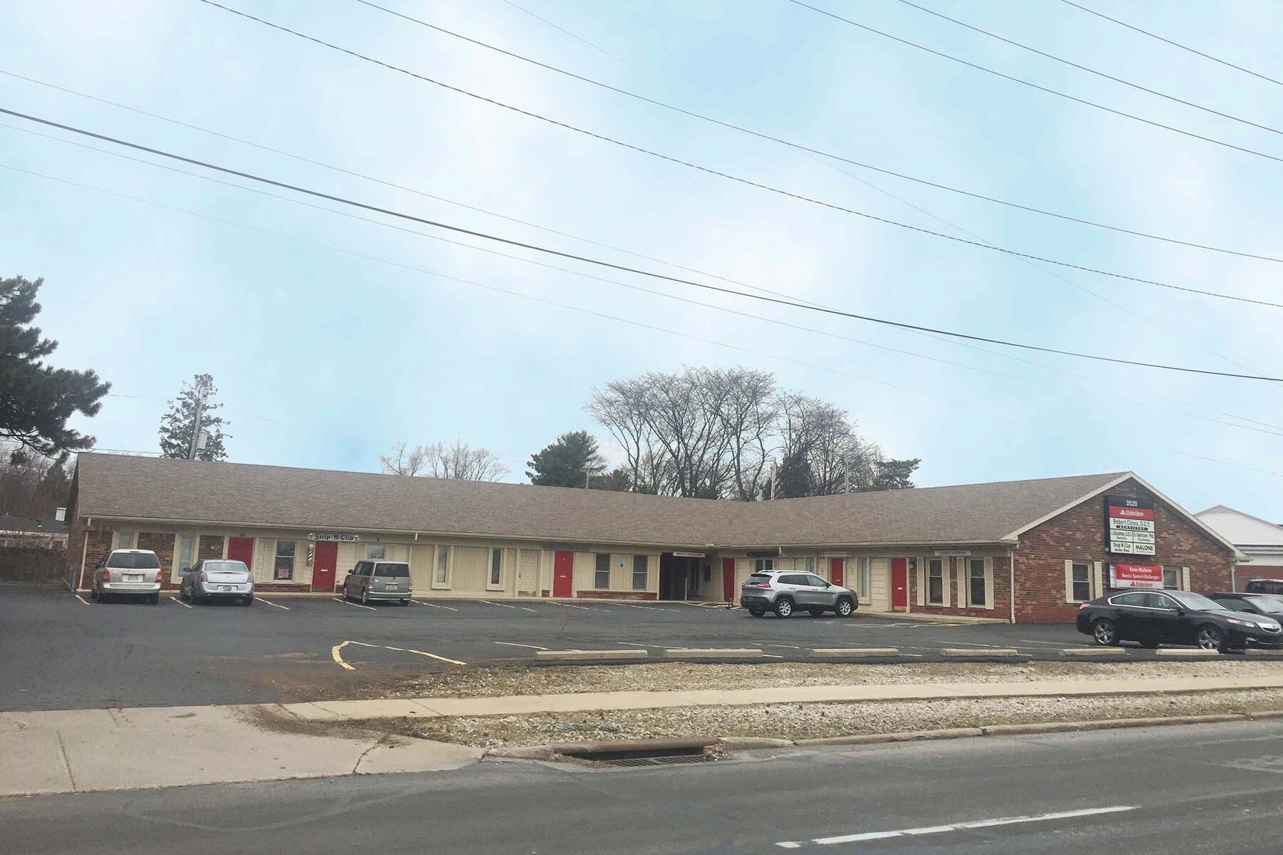 3520 Heatherdowns Blvd, Toledo, OH 43614