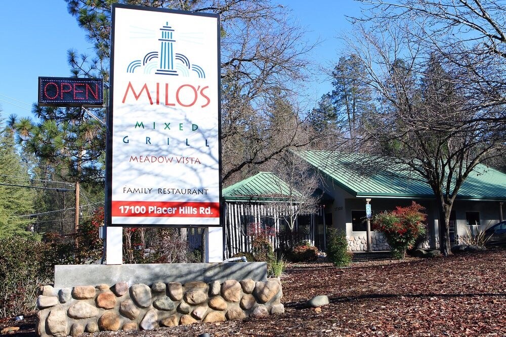 17100 Placer Hills Rd, Meadow Vista, CA 95722