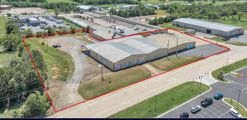 820 Industrial Rd, Mcalester, OK for sale - Building Photo - Image 1 of 1