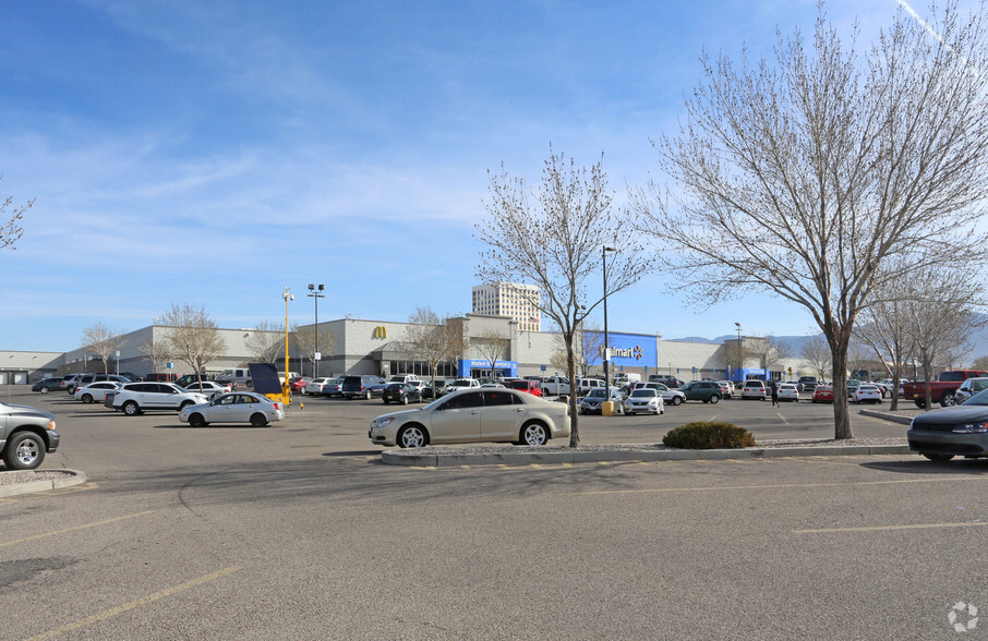 301 San Mateo Blvd SE, Albuquerque, NM for lease - Primary Photo - Image 1 of 6