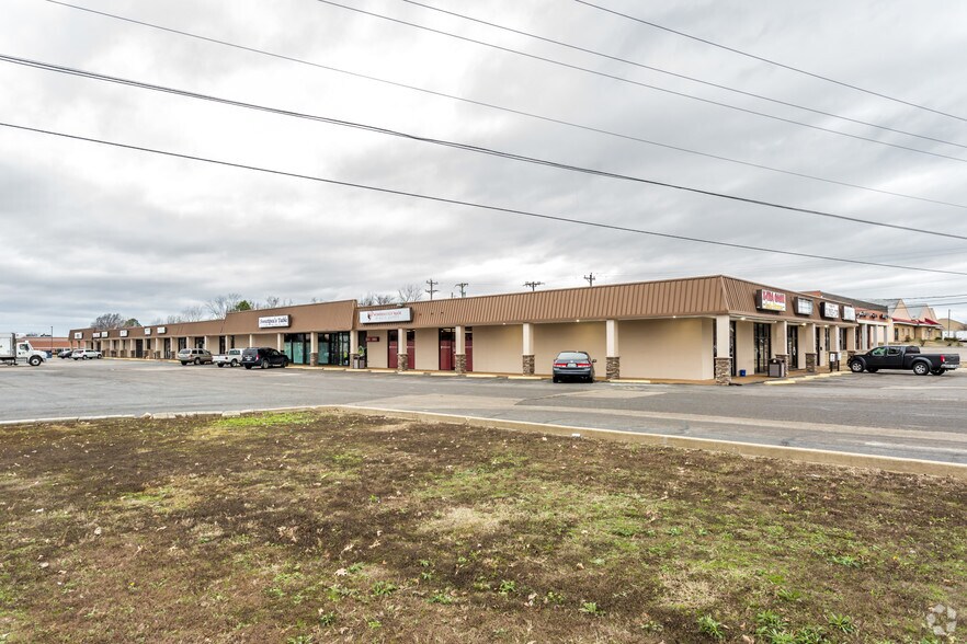 8920 Mid South Dr, Olive Branch, MS for sale - Primary Photo - Image 1 of 1