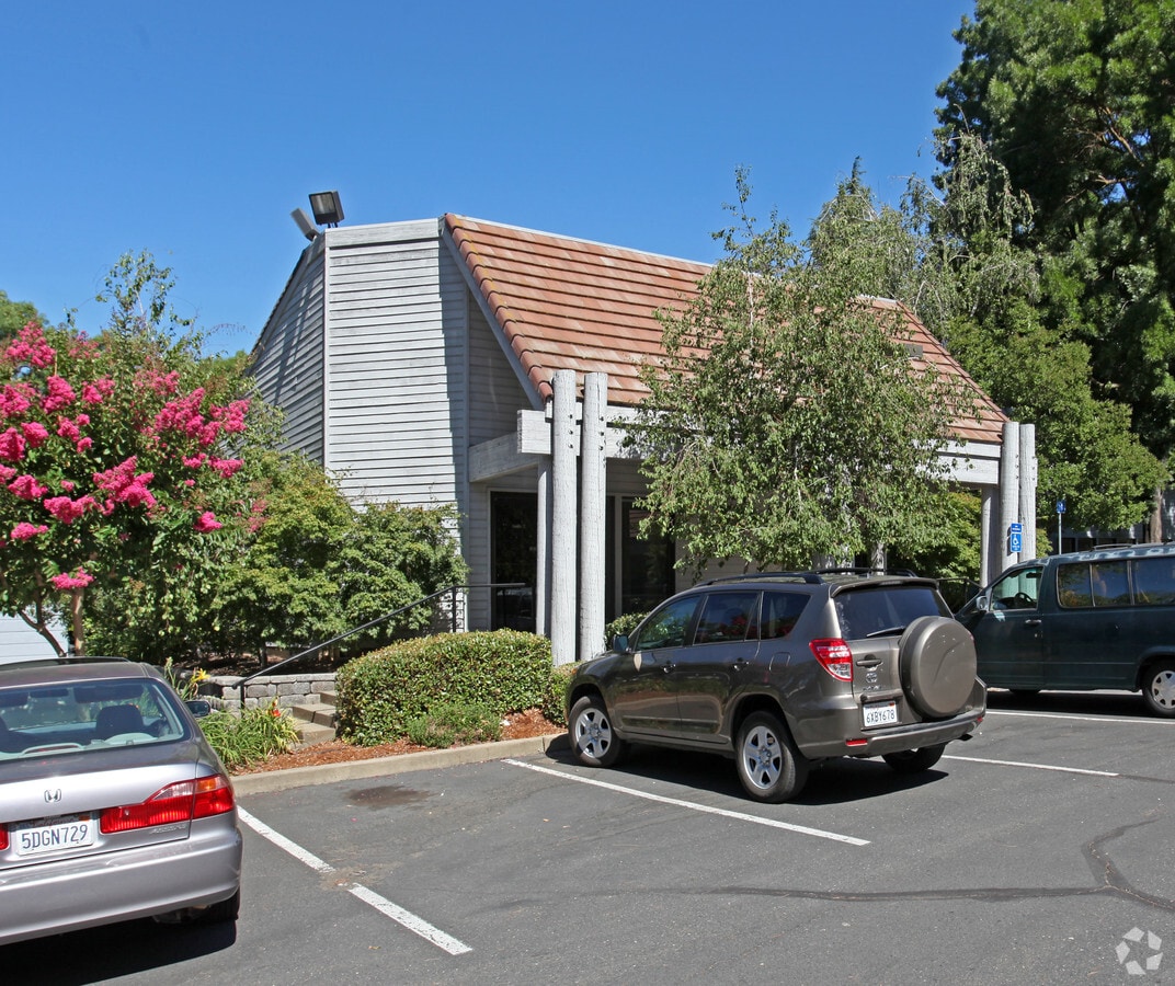 3400 Bradshaw Rd, Sacramento, CA 95827