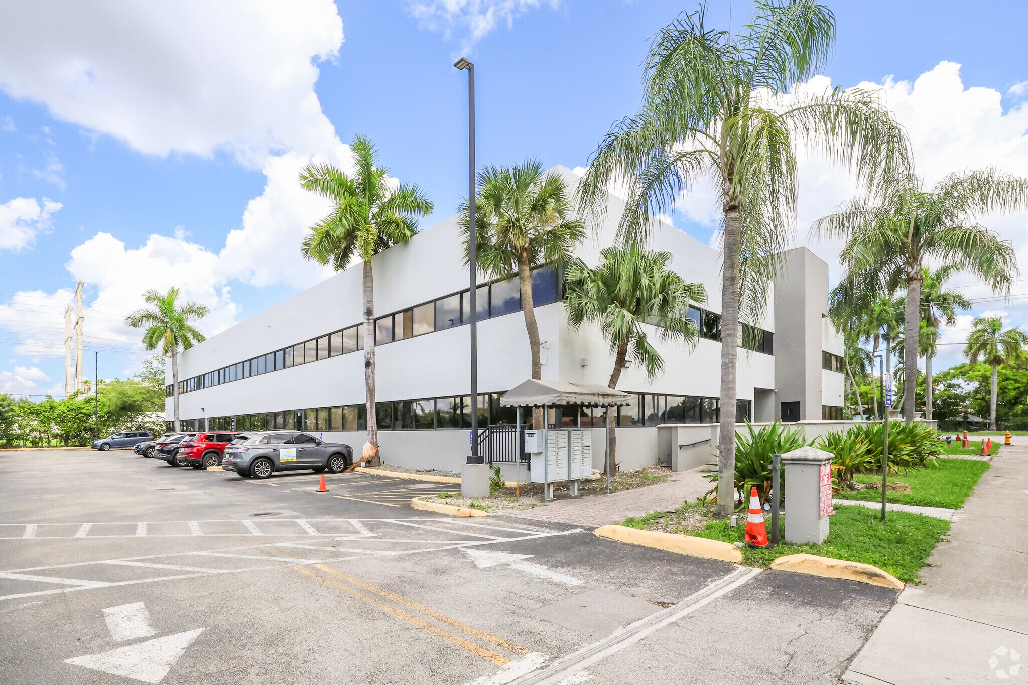 5600 SW 135th Ave, Miami, FL for sale Primary Photo- Image 1 of 1