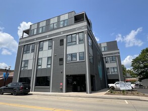 130 Main St, Menasha, WI for lease Building Photo- Image 1 of 5