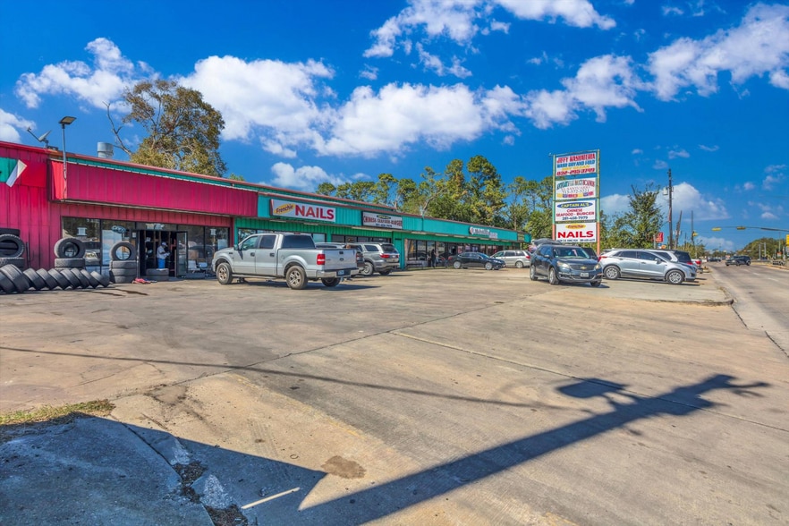 8529 C.E. King Pky, Houston, TX for lease - Building Photo - Image 2 of 5