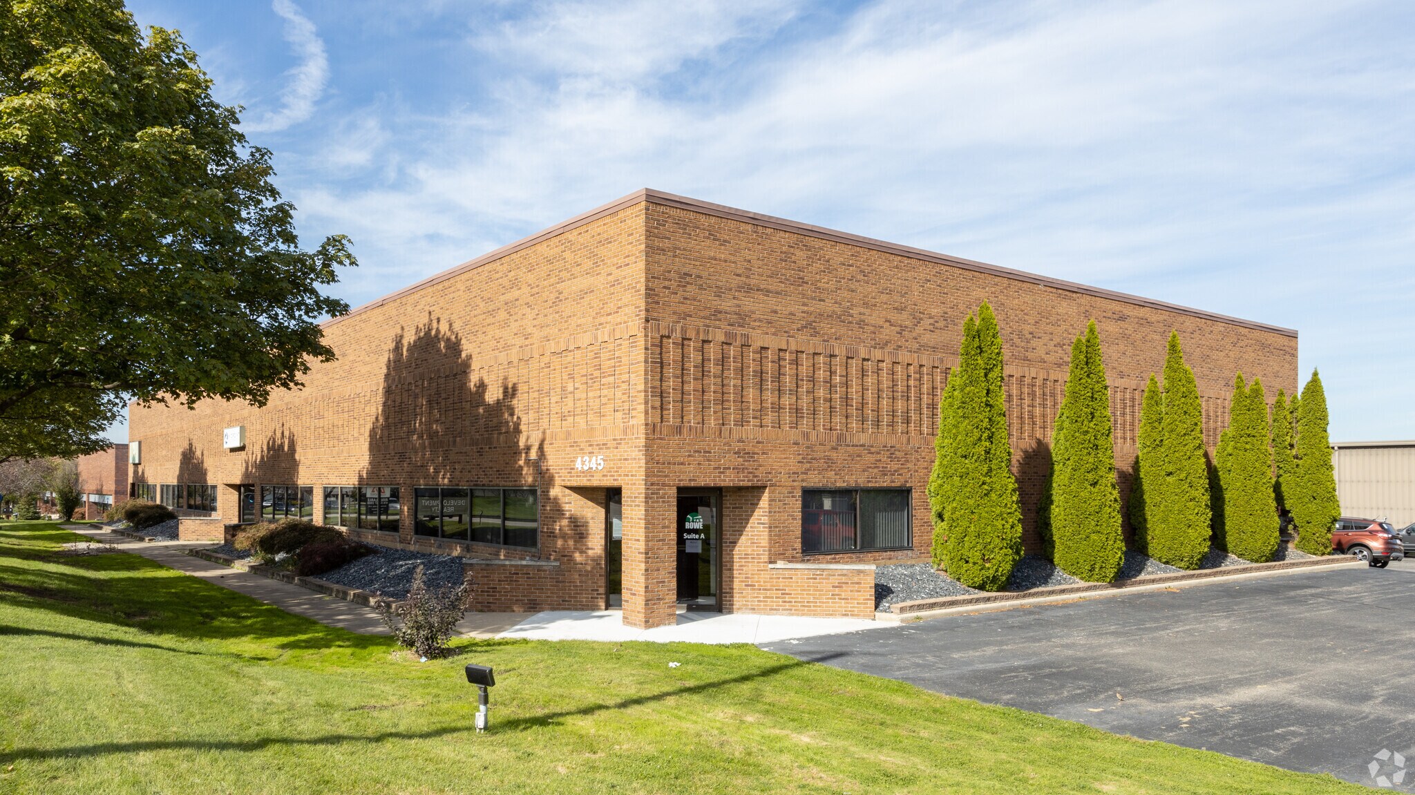 4345 44th St SE, Grand Rapids, MI for sale Primary Photo- Image 1 of 1