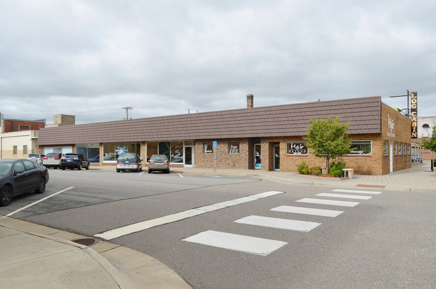 613-623 Maple St, Brainerd, MN for lease - Building Photo - Image 1 of 4