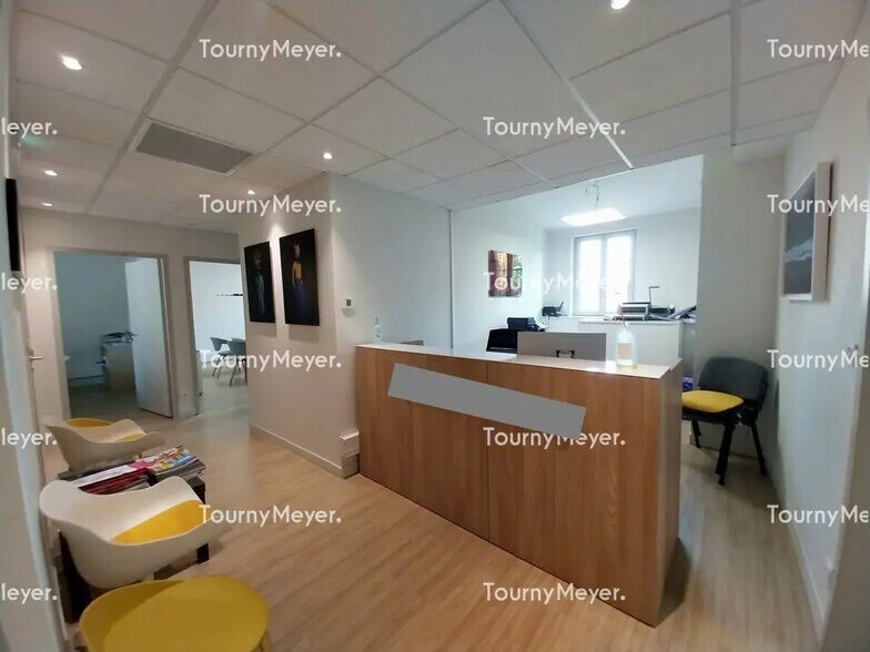 Office in Toulouse for lease - Interior Photo - Image 1 of 10