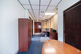 99 Court St, White Plains, NY for lease Interior Photo- Image 2 of 3