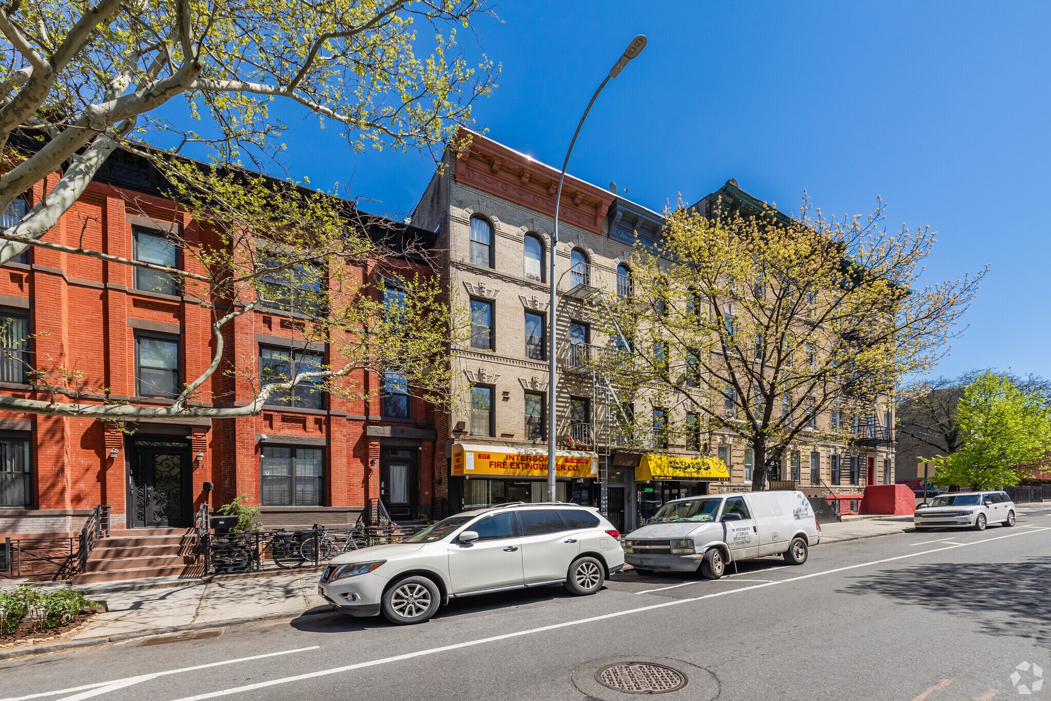 219 Lewis Ave, Brooklyn, NY for sale Primary Photo- Image 1 of 1