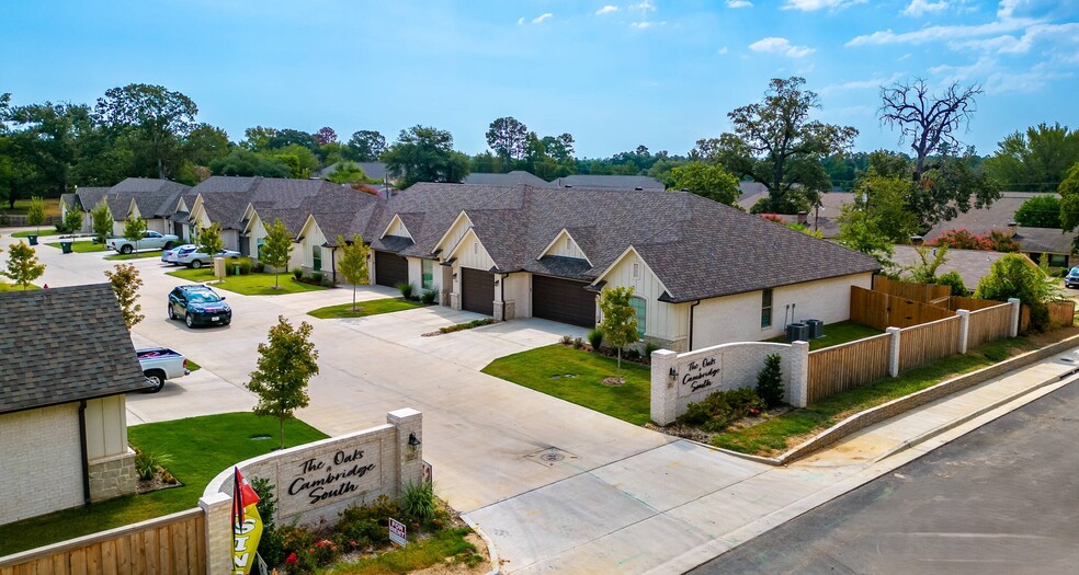 8406 Cambridge Rd, Tyler, TX for sale - Building Photo - Image 1 of 36