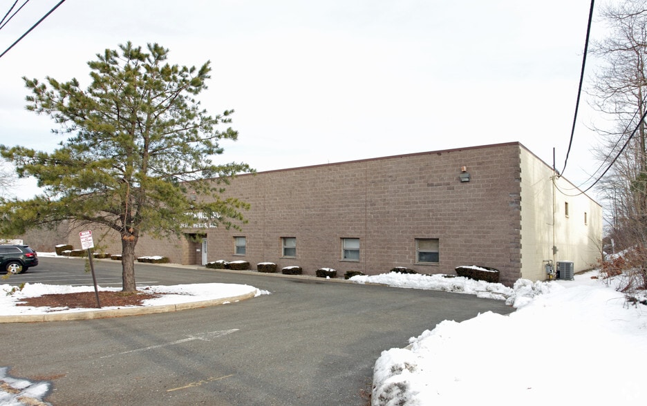 1001 Hopewell Ave, Ocean, NJ for lease - Building Photo - Image 2 of 3