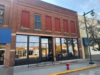 More details for 131 W Broadway St, Owatonna, MN - Retail for Sale