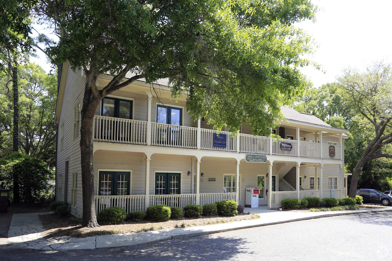 900 Mt Gilead Rd, Murrells Inlet, SC 29576