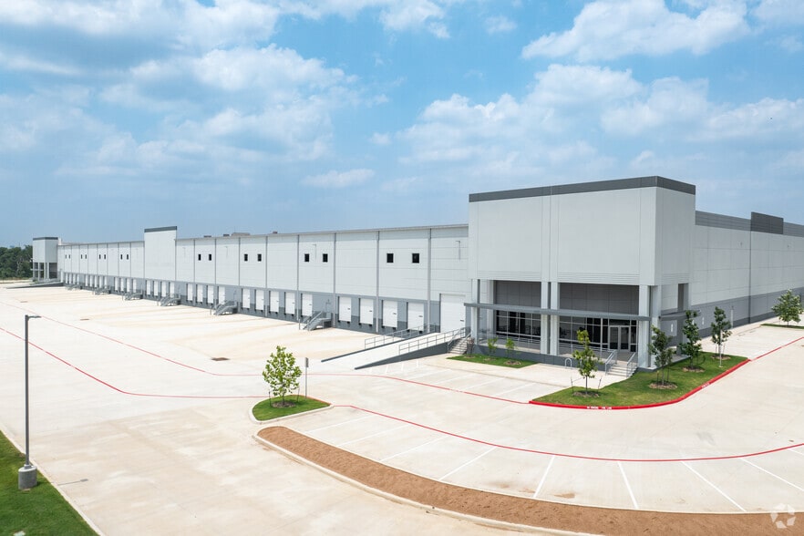 4235 Milling Rd, San Antonio, TX for lease - Building Photo - Image 2 of 6