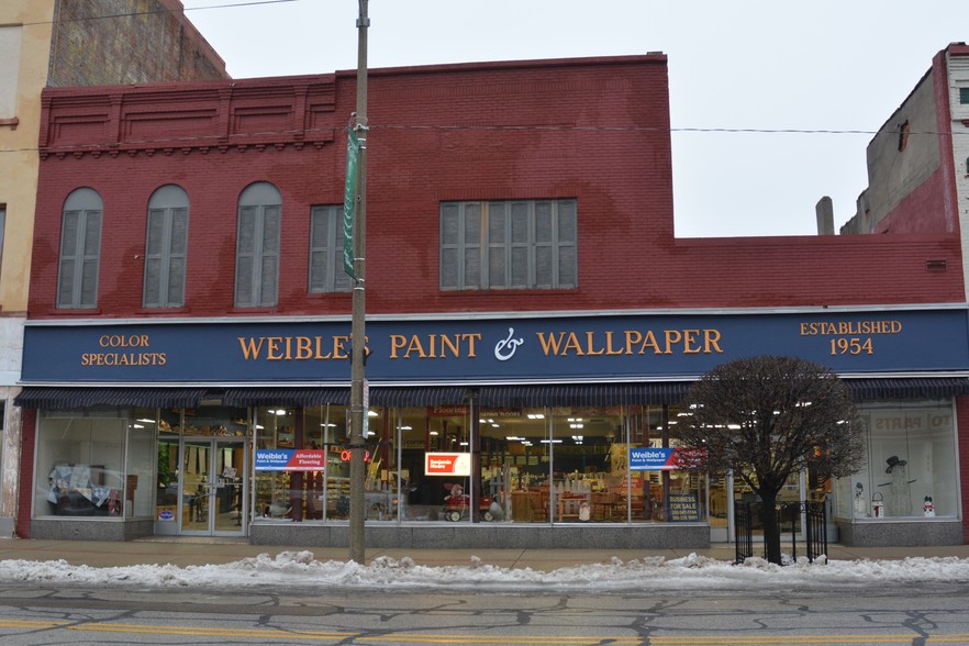 106 S Main St, Kendallville, IN for sale - Primary Photo - Image 1 of 1